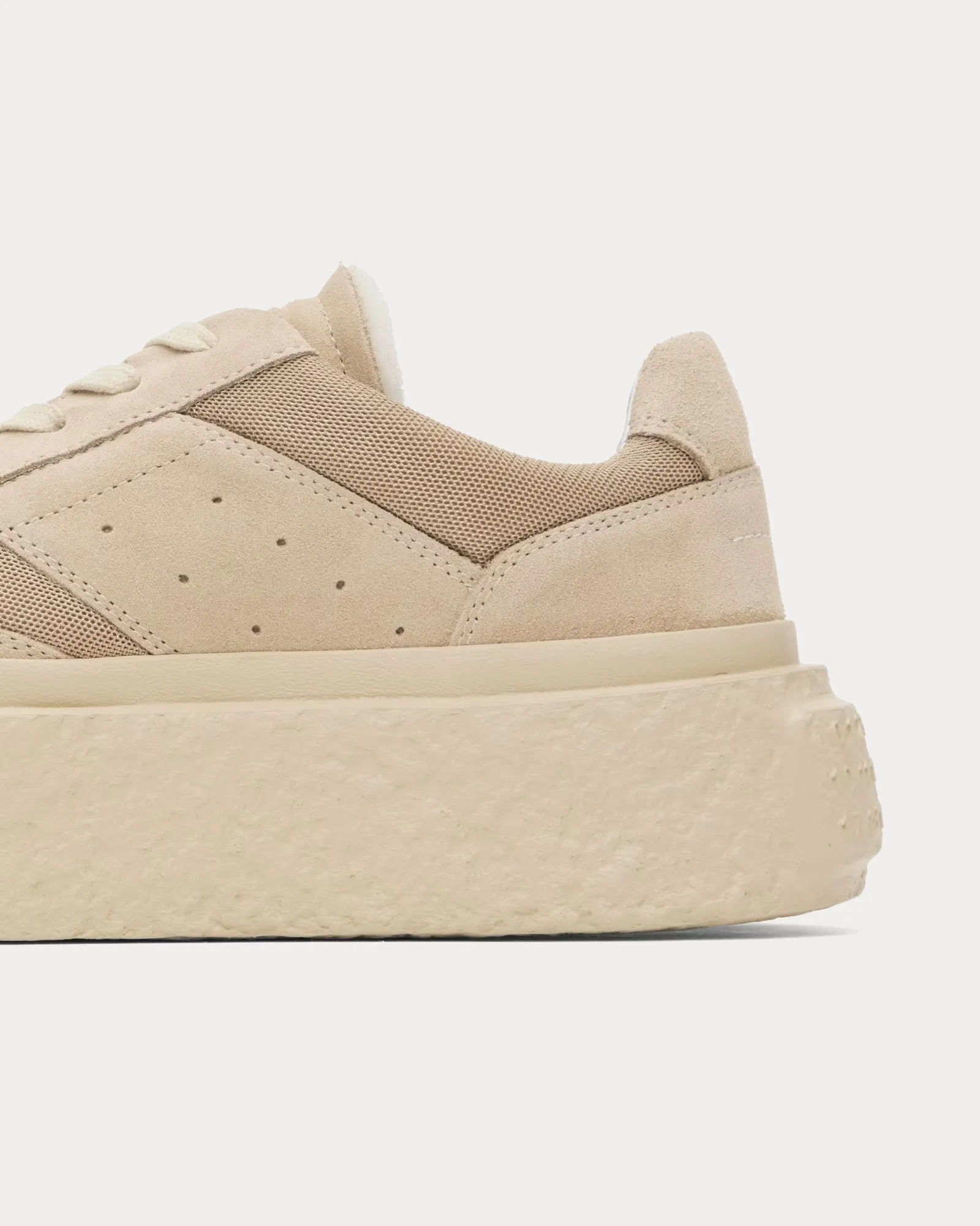 Chunky Gambetta Suede Beige Low Top Sneakers