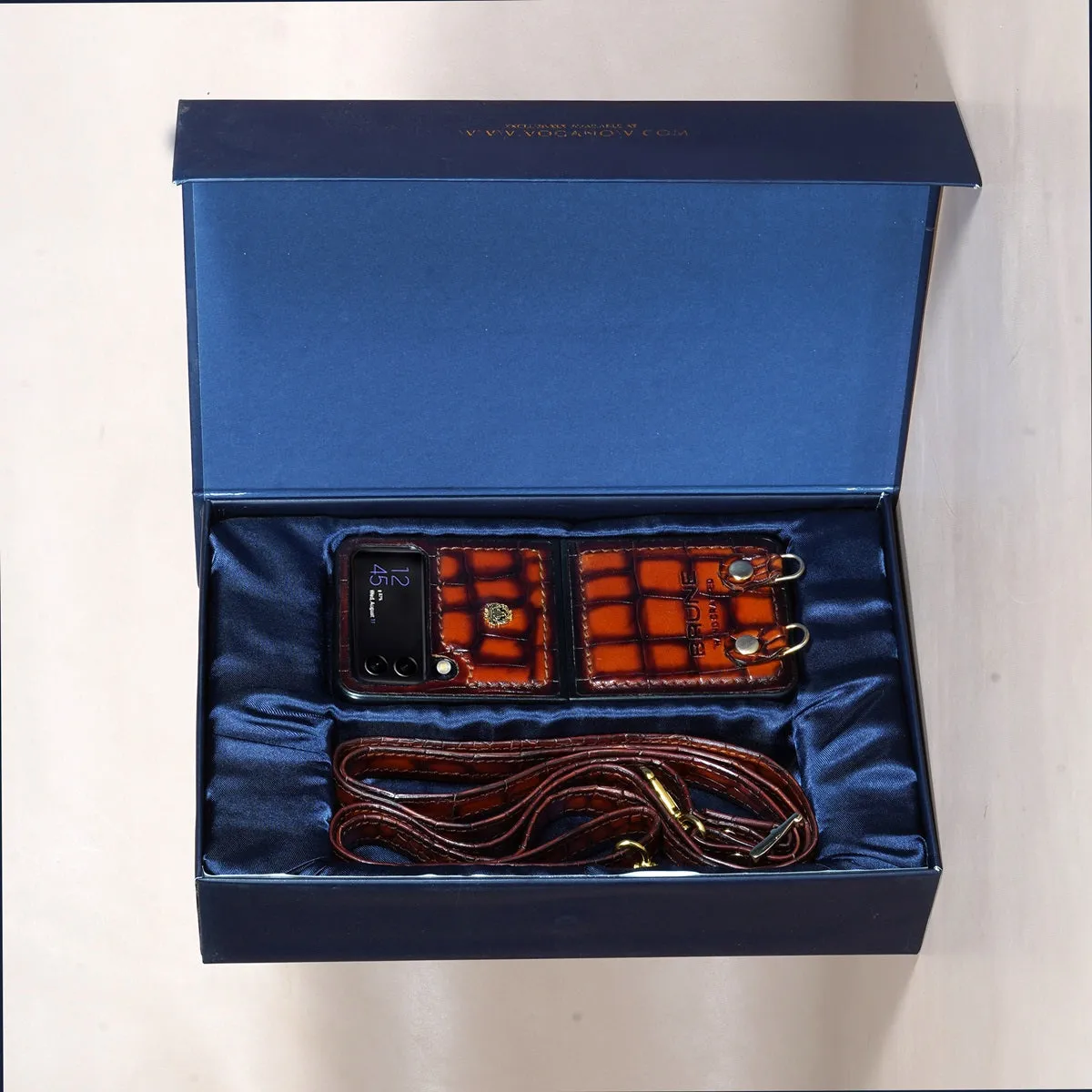 Galaxy Flip Series Mobile Cover in Smokey Tan Deep Cut Leather