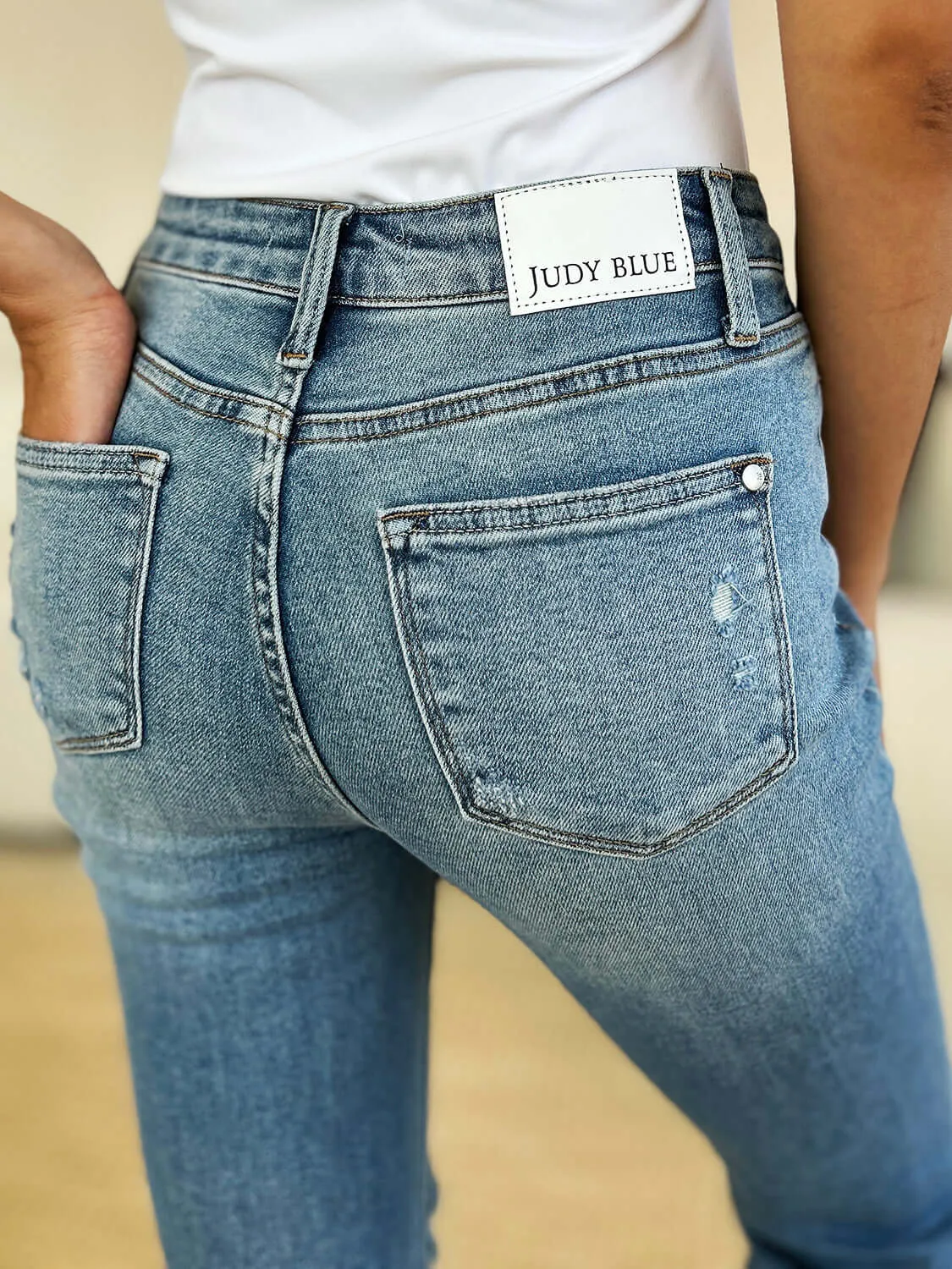 Judy Blue Distressed Denim Jeans Medium