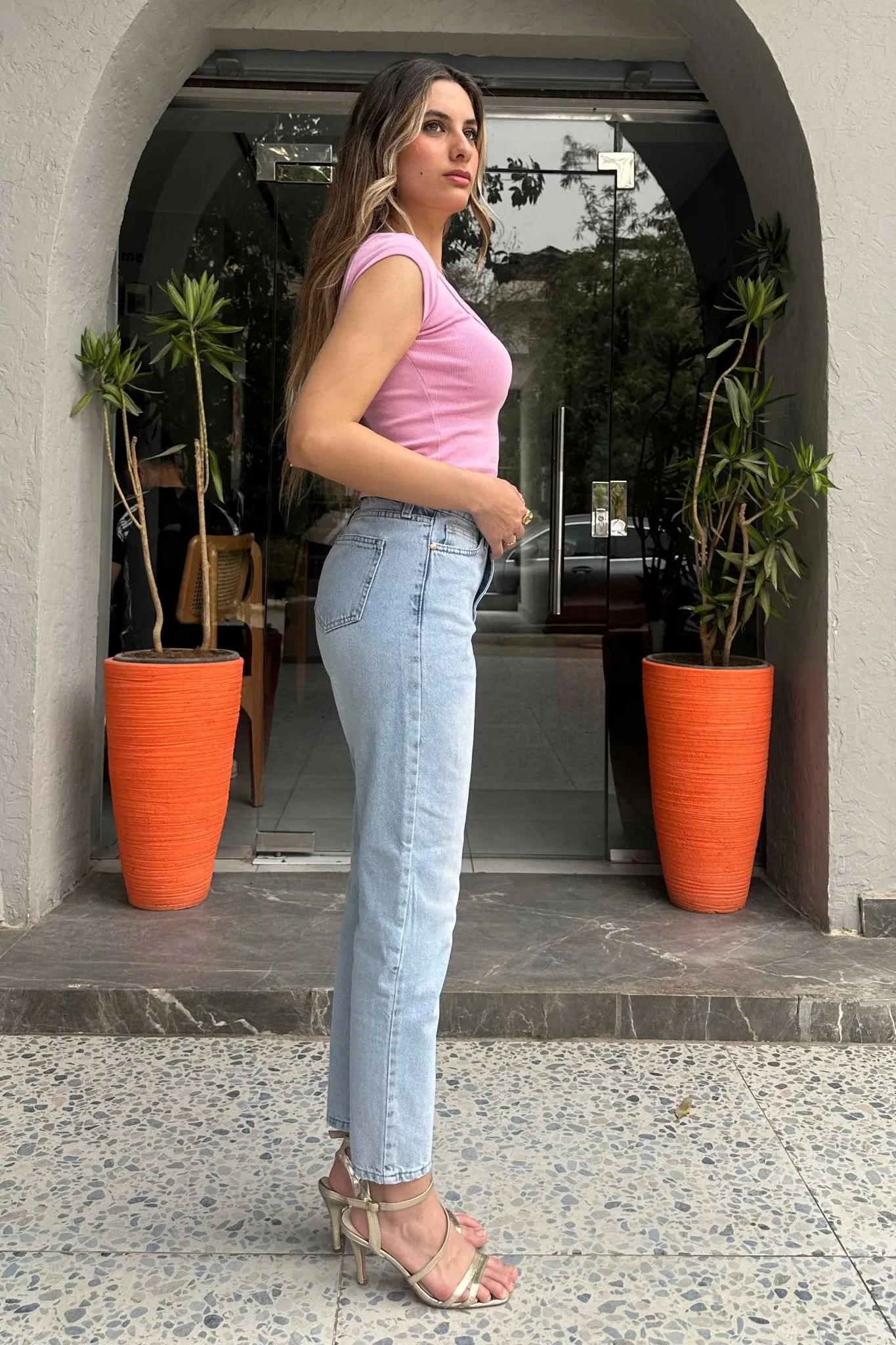 Mom-Fit - High-Waist Ice Light Blue Wash Jeans