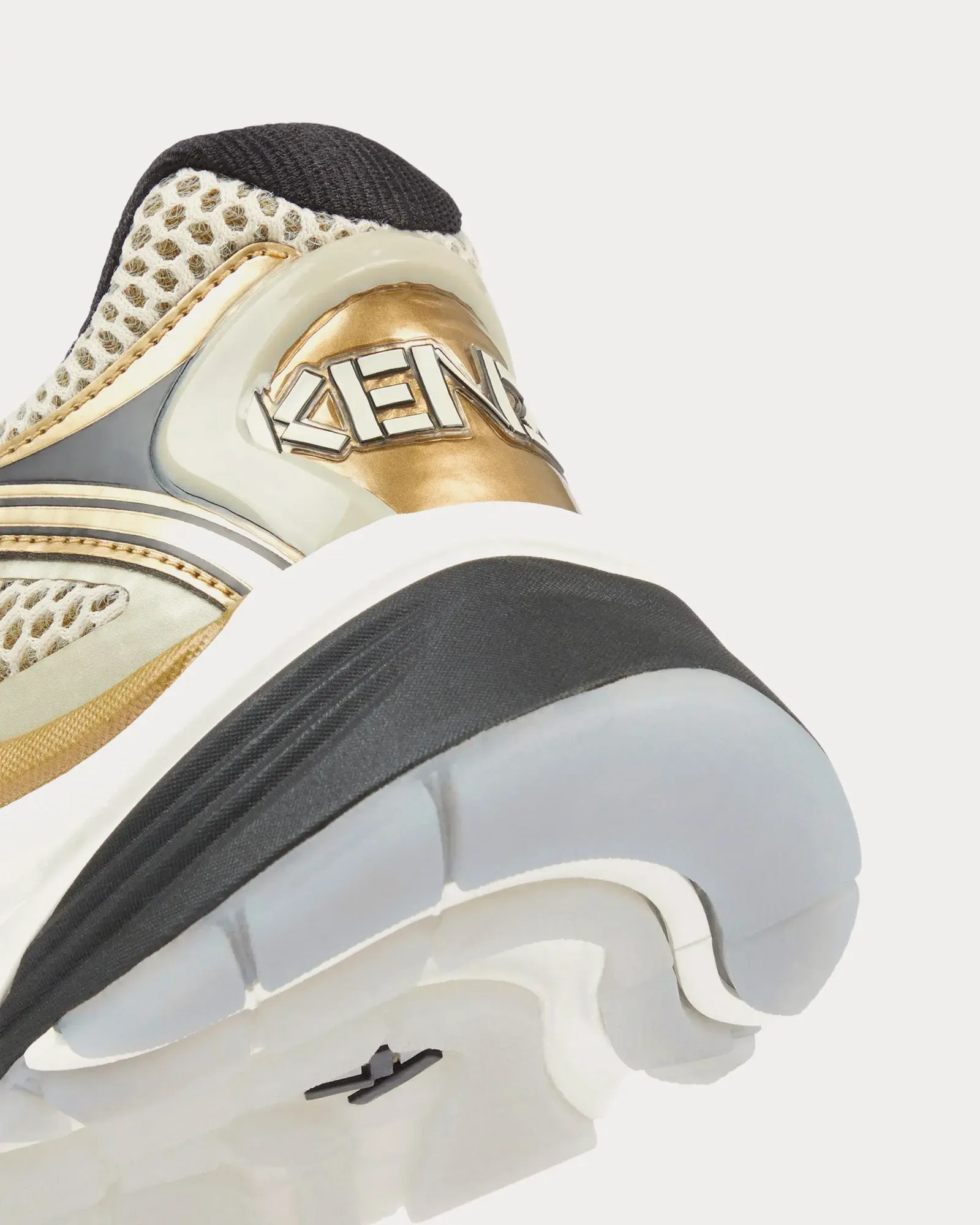 Pace Tech Runner Gold Low Top Sneakers
