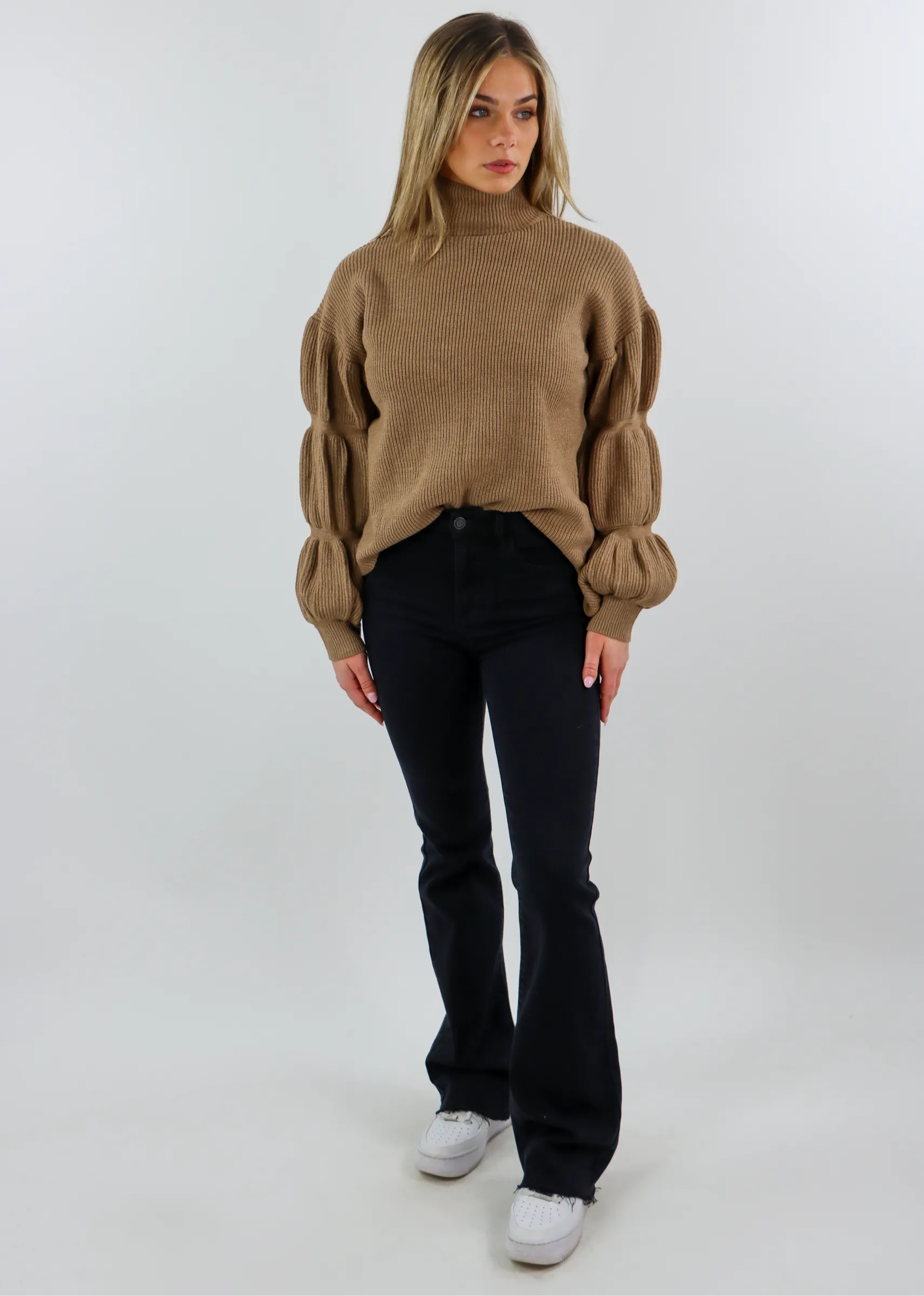 Won't Stop Sweater ★ Mocha